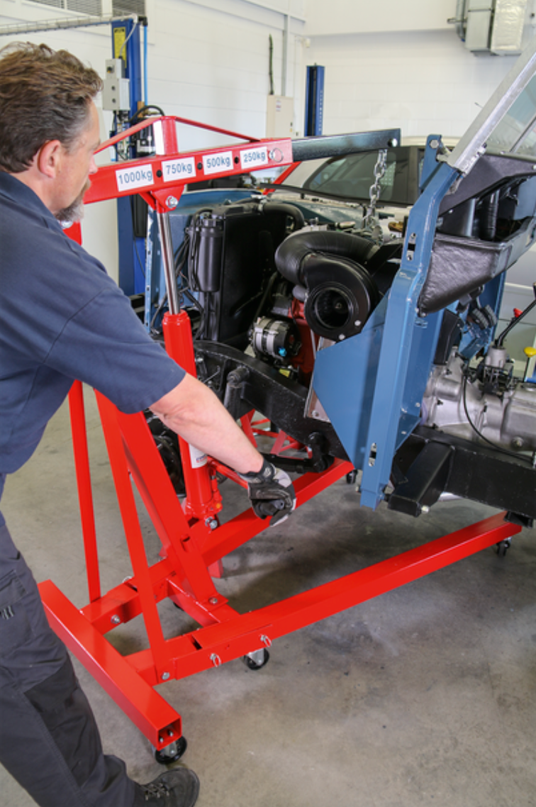 Folding Engine Crane 1 Tonne SC10